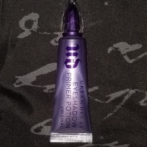 Urban Decay Eyeshadow Primer Potion
